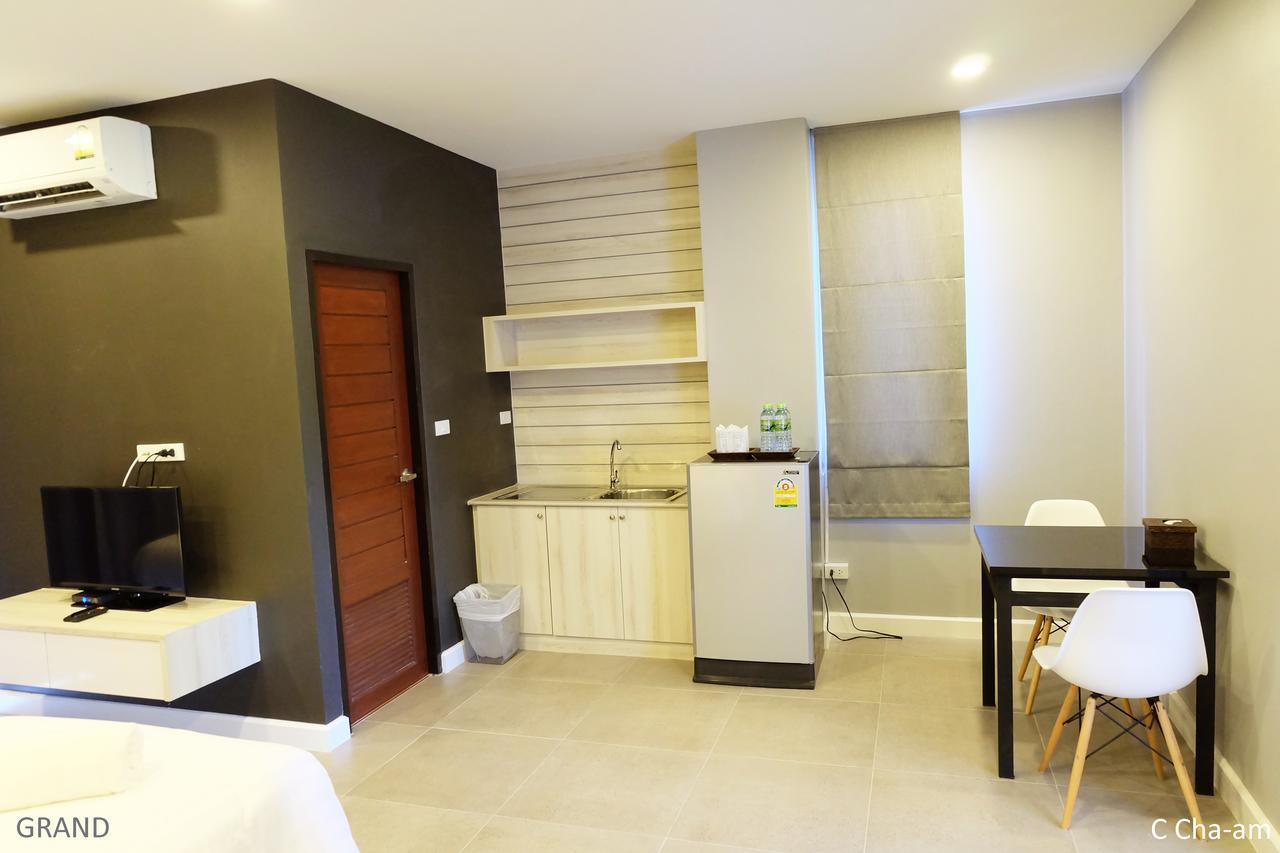 C Cha-Am Hotel Εξωτερικό φωτογραφία